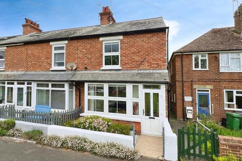 St. Nicholas Terrace, Hythe 2 bed end of terrace house for sale
