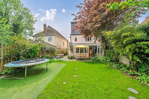 Downs Road, Beckenham, Kent, BR3 4 bed semi