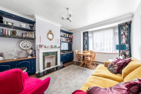 Ethnard Road, Peckham, London, SE15 2 bed terraced house for sale