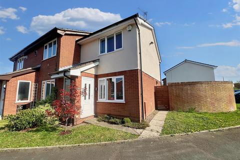 Drake Road, Broadheath, Altrincham 2 bed semi