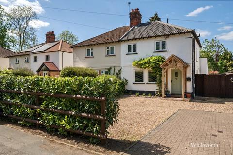 Hatchet Lane, Winkfield, Windsor... 3 bed semi