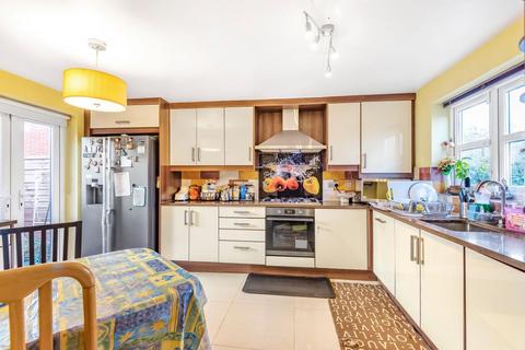 Cippenham,  Slough,  Berkshire,  SL1 4 bed townhouse for sale