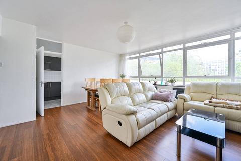 Princess Street, Elephant and Castle... 3 bed flat for sale