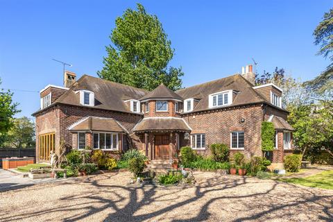 Parkfield Road, Worthing 6 bed detached house for sale