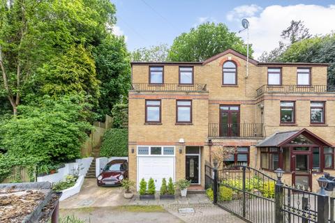 Rama Lane, Crystal Palace, SE19 4 bed house for sale