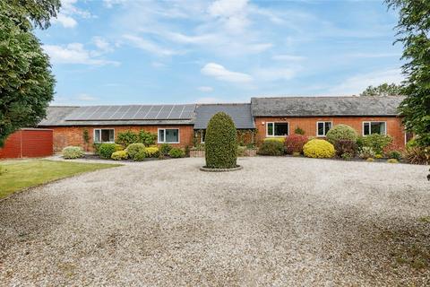 Highwood Lane, Romsey, Hampshire 5 bed semi
