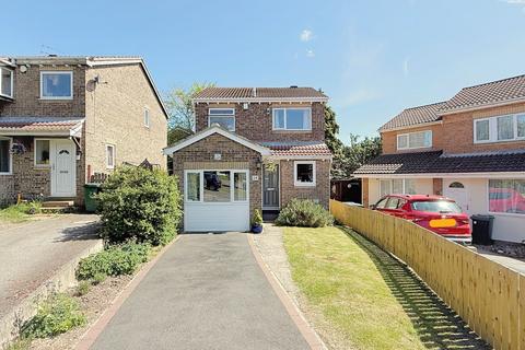Linnhe Avenue, Bradford, BD6 3 bed detached house for sale