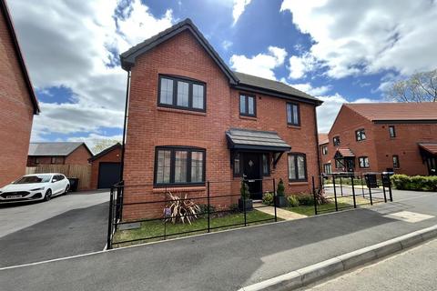Linden way, Daventry 3 bed house for sale