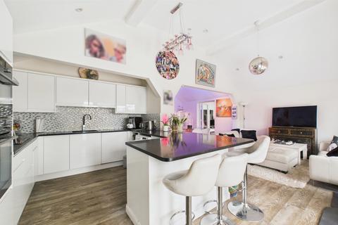 Miletree Road, Heath & Reach, LU7 2 bed detached house for sale