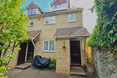 Regent Mews, Gloucester Street... 2 bed maisonette for sale