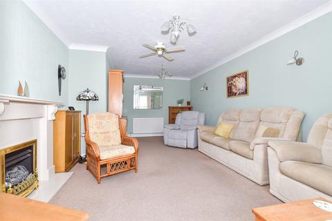 Lunsford Lane, Aylesford ME20 2 bed semi