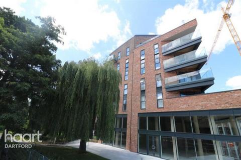 James Smith Court, Dartford 2 bed penthouse for sale