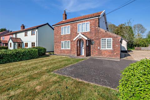 Long Street, Great Ellingham... 3 bed detached house for sale