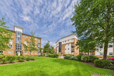St Josephs Green, Welwyn Garden City AL7 2 bed apartment for sale