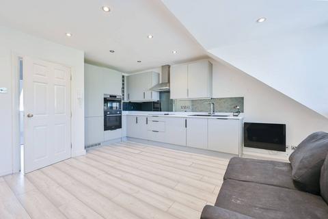 Rochester Drive, Watford, WD25 1 bed flat for sale