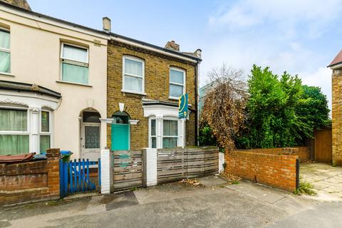 Amethyst Road, Stratford, London, E15 3 bed end of terrace house for sale