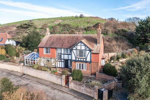 Sheringham 5 bed detached house for sale