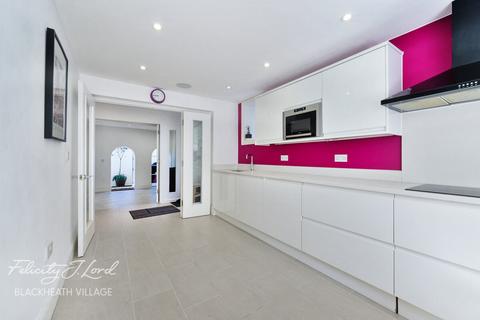 Lee Terrace, London 3 bed apartment for sale