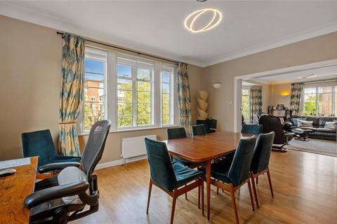 Maida Vale, London, W9 2 bed flat for sale