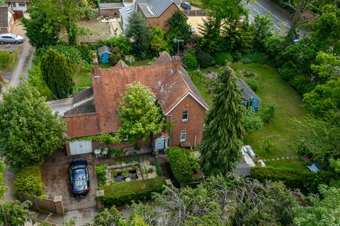 Mill Mead, Wokingham 4 bed detached house for sale