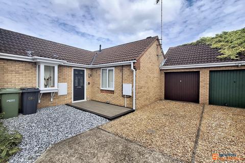 2 bedroom semi-detached bungalow for sale