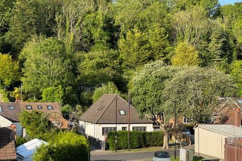 Caterham Drive, Coulsdon 5 bed detached house for sale