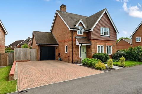 Water Meadow Close, Tadley RG26 4 bed detached house for sale