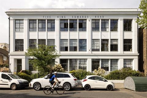 King Edward's Road, Hackney E9 2 bed apartment for sale