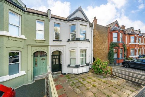 Wrentham Avenue, London NW10 2 bed flat for sale
