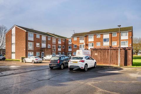 Hemel Hempstead,  Hertfordshire,  HP2 2 bed flat for sale
