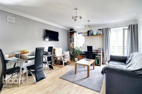 New Road, Hayes 2 bed apartment for sale