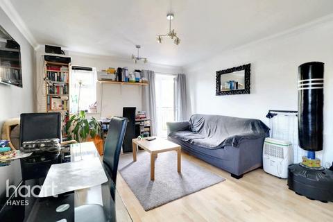 New Road, Hayes 2 bed apartment for sale