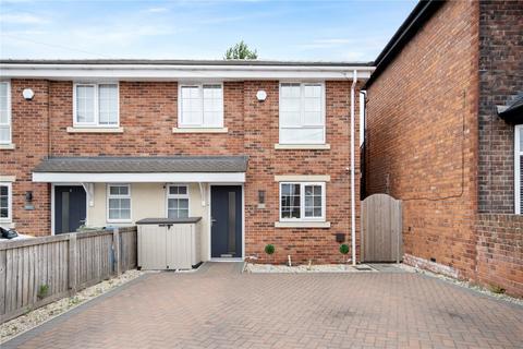 Grosvernor Road, Bircotes, DN11 3 bed semi