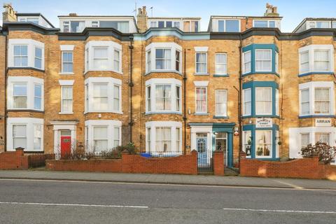 North Marine Road, Scarborough YO12 6 bed terraced house for sale
