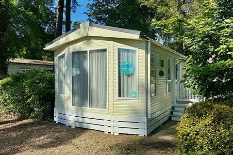 Sandy Balls Holiday Village 2 bed park home for sale