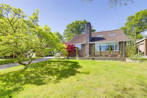 Mavis Avenue, Ravenshead NG15 2 bed detached bungalow for sale