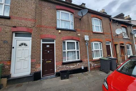 Luton LU1 2 bed terraced house for sale