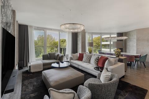 The Bridge, London SW11 5 bed flat for sale