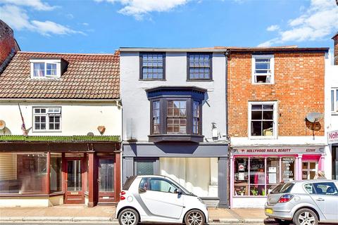 Carisbrooke Road, Newport PO30 2 bed maisonette for sale