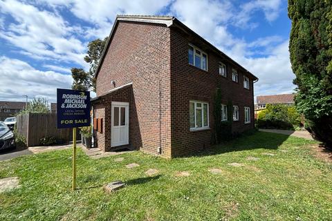 Tay Close, Lordswood, Kent, ME5 1 bed house for sale