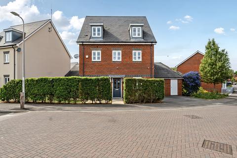 Tabby Drive, Reading RG7 5 bed detached house for sale