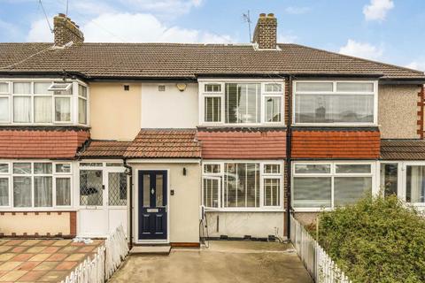 Perimeade Road, Greenford UB6 2 bed terraced house for sale