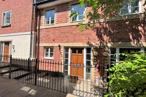 Winchester 3 bed terraced house for sale