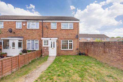 Griffin Close, Maidenhead SL6 3 bed end of terrace house for sale