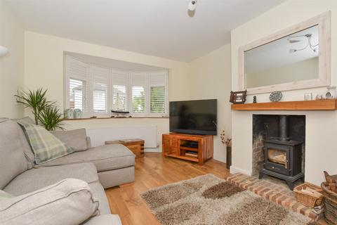 Graystone Road, Whitstable CT5 3 bed semi