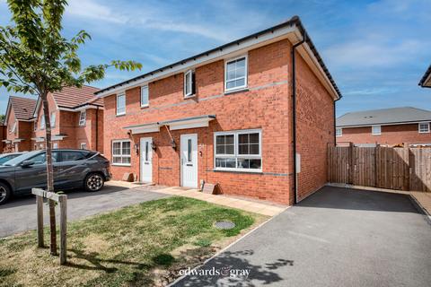 Wentworth Close, Tamworth, B78 3FW 3 bed semi