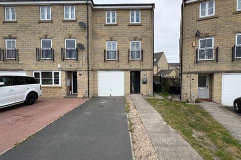Keilder Crescent, Clayton Heights... 3 bed semi