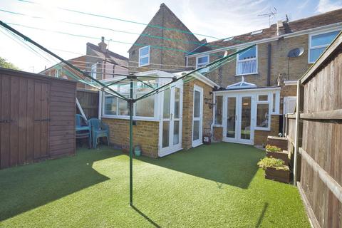 Livingstone Road, Broadstairs, CT10 3 bed terraced house for sale