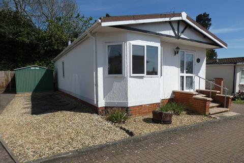 Theddingworth Road, Lubenham LE16 2 bed holiday park home for sale