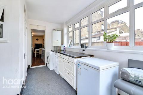 Chingford Road, Walthamstow 3 bed terraced house for sale